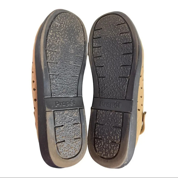 Propet Leather Slip On Comfort Shoes Laser Cut Size 9.5 EUR 40 - Picture 9 of 11